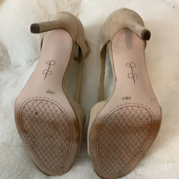 Jessica Simpson beige ankle strap suede heels - Picture 5 of 6
